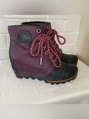 Sorel PDX 1964 Wedge Bootie Purple and black